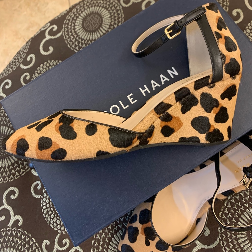 Jaguar print wedges